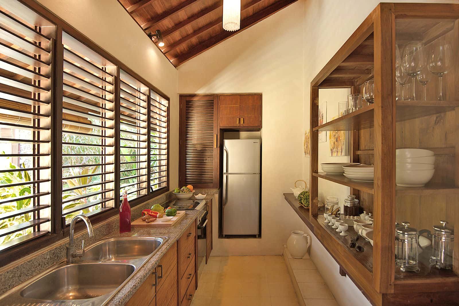 bali-seminyak-villa-kubu-1-bedroom-kitchen-v10 (2)