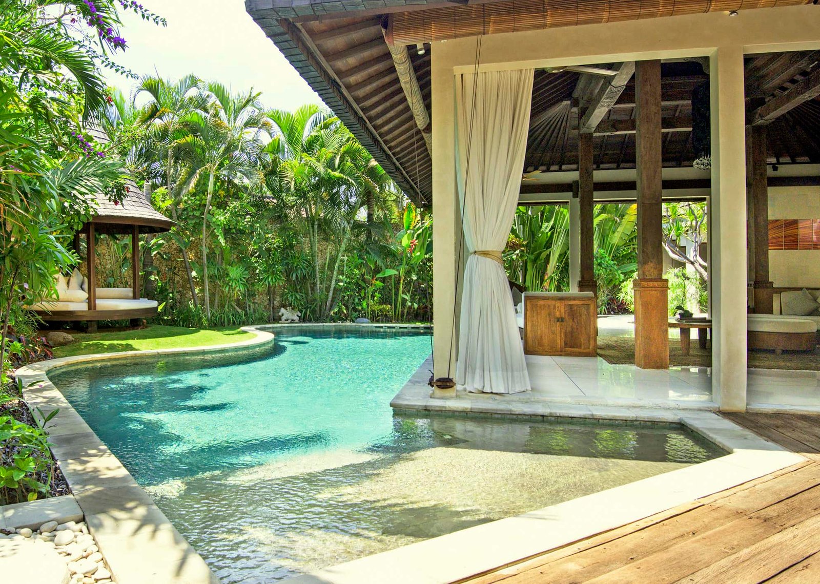 Villa Kubu 999 pool